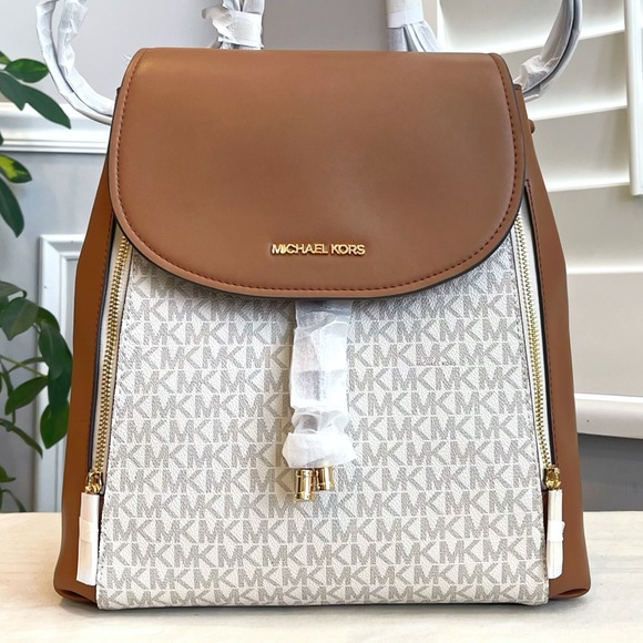 🔥NeW! Michael Kors Phoebe Backpack - Picture 1 of 7